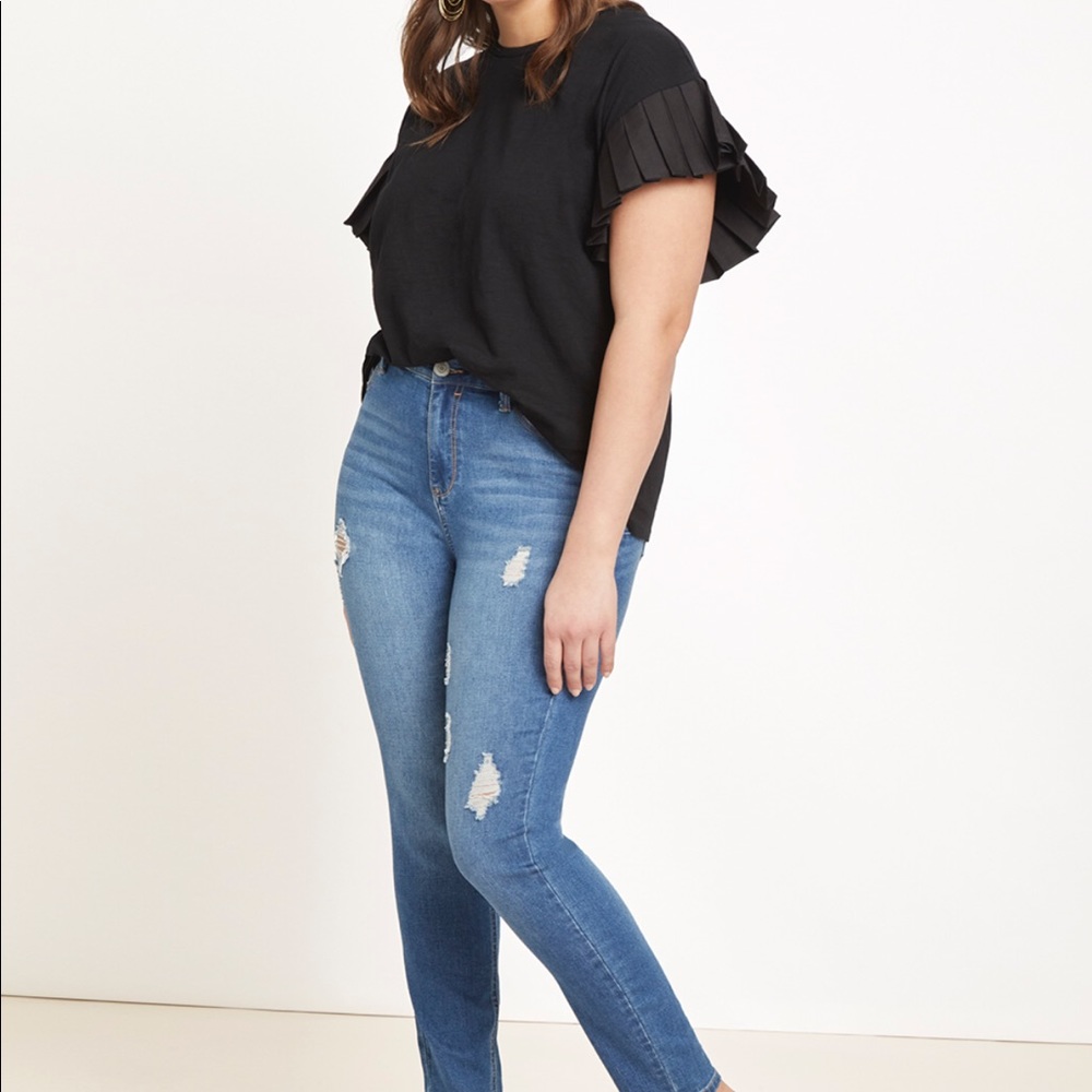 Pleated Sleeve Popover